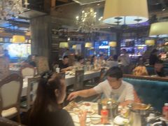 -领鲜活海鲜榴莲自助火锅(东门店)