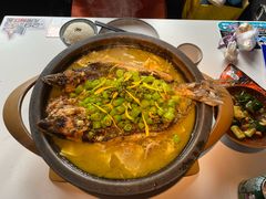 -鸣记脆皮烤鱼(三八广场店)