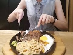 -豪约客牛排(百大奥莱店)