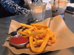 -J Create城市露营咖啡·简餐·宠物(上海动物园店)