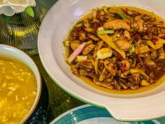 -阿瓦山寨·湘菜现炒·剁椒鱼头王(咸阳总店)