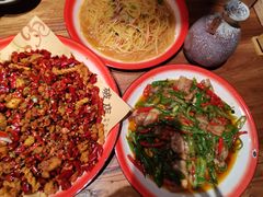 -泥糊破店小酒馆·团建聚餐(南京西路店)