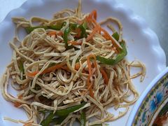 -金杨拉面王小吃面馆·牛三宝面·红烧牛肉粉