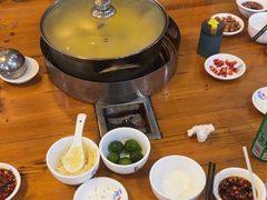 -15年老字号鑫鑫猪肚鸡·椰子鸡海南火锅(兴隆华侨农场店)