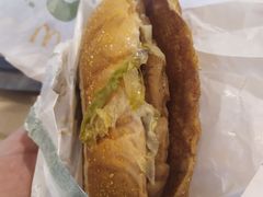 板烧鸡腿堡鸡翅餐-麦当劳(军博店)