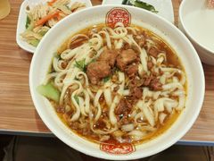-顺溜·手工刀削面·黑金店(铜锣湾店)