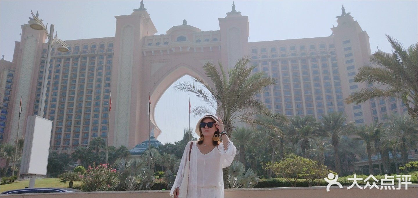 地理位置： 阿联酋最富有国～阿布扎比