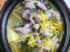 -老滇山寨•云南特色菜•地方菜•民族风情歌舞表演(金碧店)