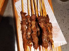 餐前小串-老佛爷铜炉蛙锅(东门老街店)