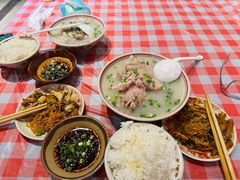 -老方桌烂蹄花川菜馆(九龙坡店)