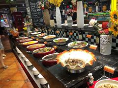 自助取餐区-豪食国际美食自助(裕华路店)