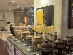 -深圳富苑皇冠假日套房酒店