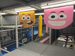 -meland club亲子乐园(重庆万象城店)