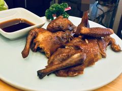 家藏熏乳鸽-卫鼎轩·家宴(水上公园店)