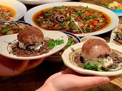 -麻辣总动员·川派海鲜·现炒浇头面·自贡菜(五彩城店)