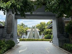 -海南清水湾莱佛士酒店