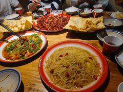 -泥糊破店小酒馆·团建聚餐(南京西路店)