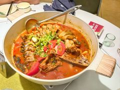 -刘姐啤酒鱼民族演艺餐厅(西街总店)