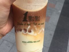 冰淇淋红茶-1点点(大华第一坊店)