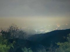 -鬼笑石后山停车场