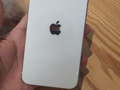 -Apple零售店(玄武湖店)