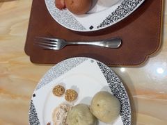 -西藏饭店·亚克·食光自助餐厅(文殊院店)