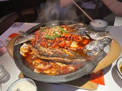 -鸣记脆皮烤鱼·海鲜烤鱼(三八广场店)