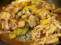 -九妹农家大铁锅东北菜(江湾店)