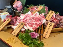 -铭牛烧肉·和牛海鲜自助(高新月牙湖店)
