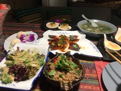 -忘忧草融合私房菜(红鼎国际店)