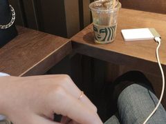 -星巴克(汾阳路店)