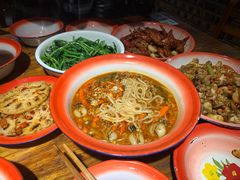 -老三样·美食研究中心(世贸路店)