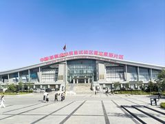 -霍尔果斯国门景区