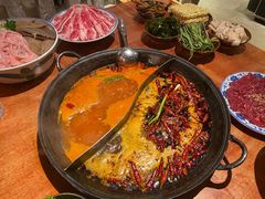 -周小明火锅(黑金冠社区店)