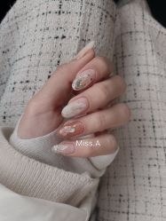 -Miss·A日式美甲美睫