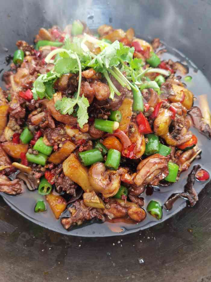 跳跳鸡(万州店)-"点的四人餐.我们三个人吃的,分量非常非常.