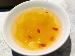 银耳汤-鲜潭蒸汽石锅鱼(五道口购物中心店)