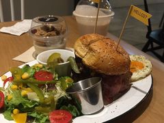 -HELLO 27 意面·沙拉·帕尼尼