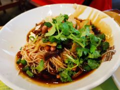 -海口骑楼小吃街