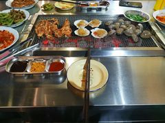 自助取餐区-马路牙子地桌烤肉(工体店)