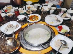 -鱼粤鲜淘米捞·中山脆肉鲩火锅(悦湖会店)