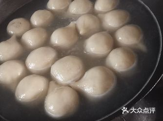 特色就在糯米粉里，晒糯米粉要挑好的天气才行！