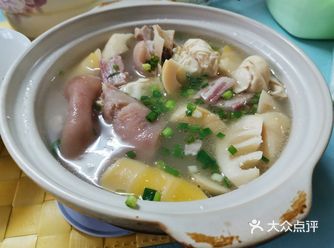 食材明细 春笋、咸猪脚、盐、生姜、咸肉