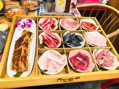 -青瓦炭韩潮烤肉(花园道店)