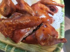 -东口码头·烧鸽子·鱼头泡饼·地方菜(金鹰悦城店)