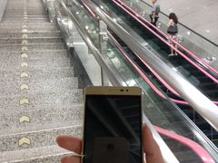 -红土地(地铁站)