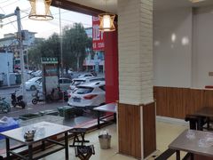 -许家黄土高坡砂锅总店