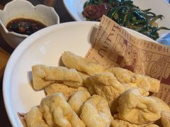 -头上红煨盐鸡·非遗院子餐厅