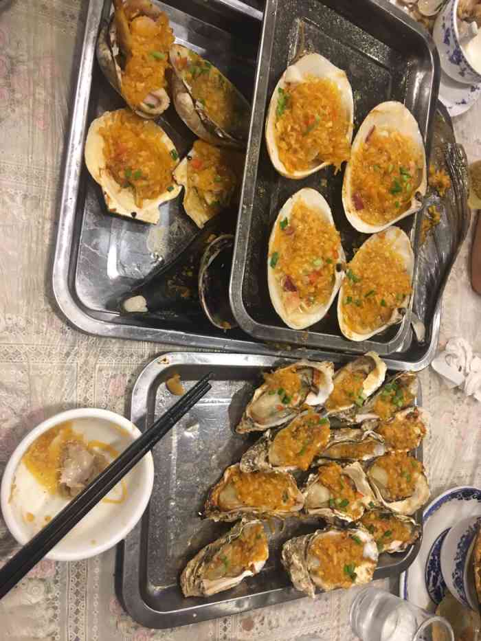 刘记大蚝门海鲜烧烤(宝山万达店)-"还不错,主要经济实惠.