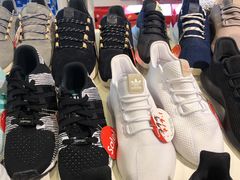-东荟城名店仓